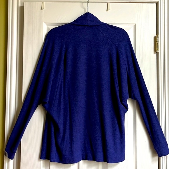 Beautiful blue Ecote size S batwing open cardigan - Picture 3 of 3